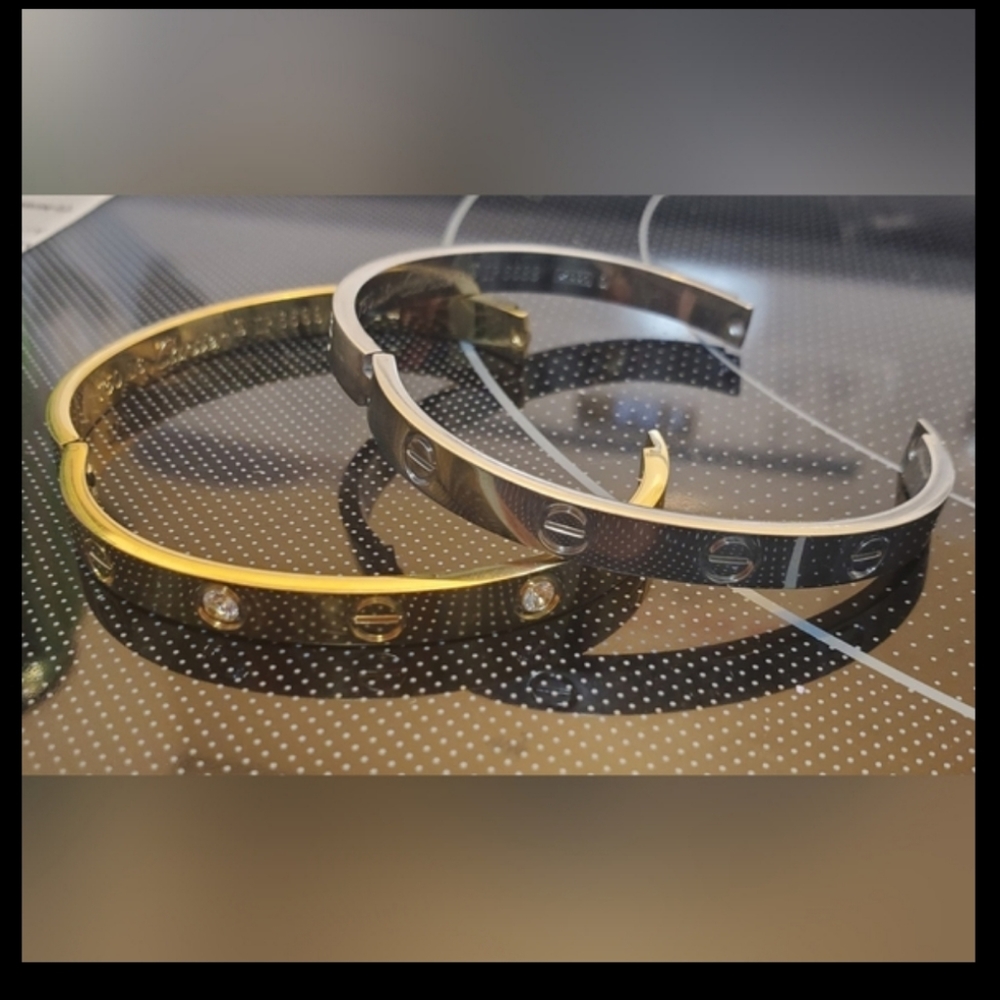 BOUTIQUE BANGLES SIZE 16CM